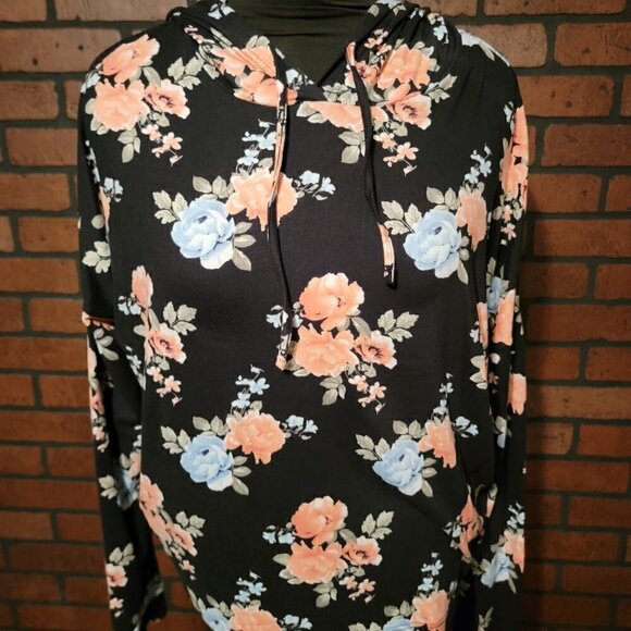 Justify Tops - Justify black floral soft hoodie.  Size XL  92% Polyester / 8% Spandex